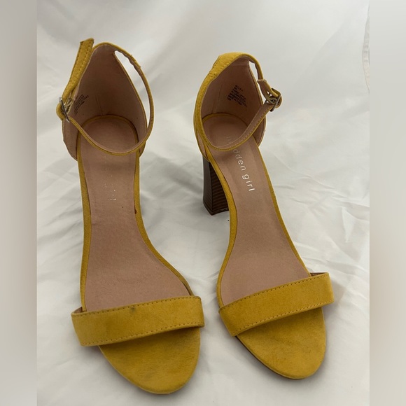 Steve Madden Shoes - Steve Madden Womens Bella Mustard Suede Ankle Strap Heels Size 8